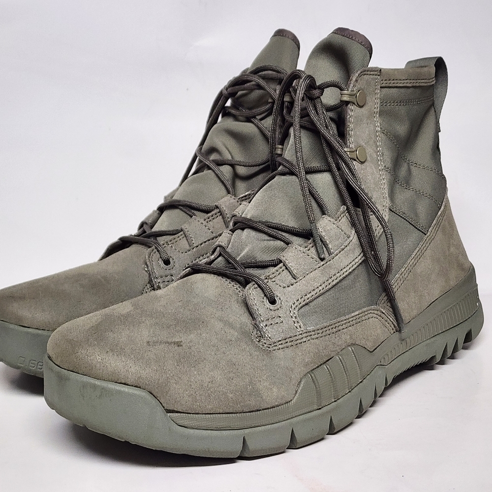 NIKE SFB FIELD  BOOTS SAGESIZE 12.5